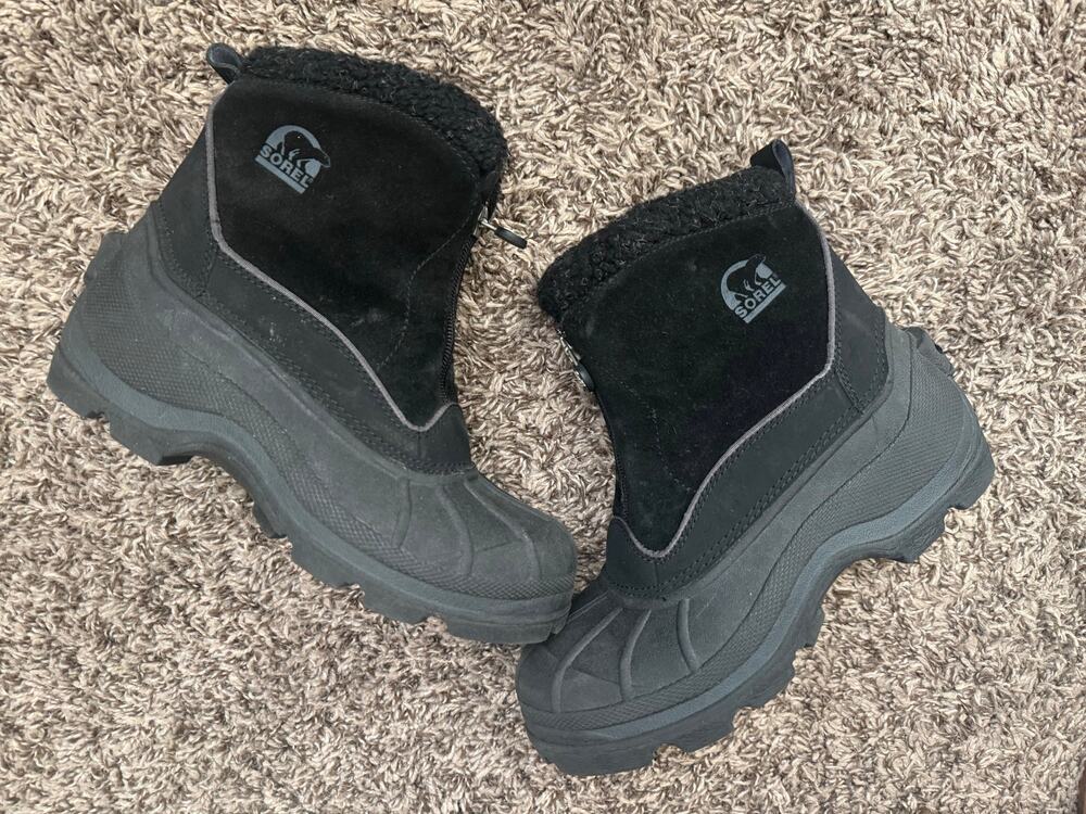 Sorel Crestwynd Winter Snow Boots Size 7 Women Waterproof Black Cozy